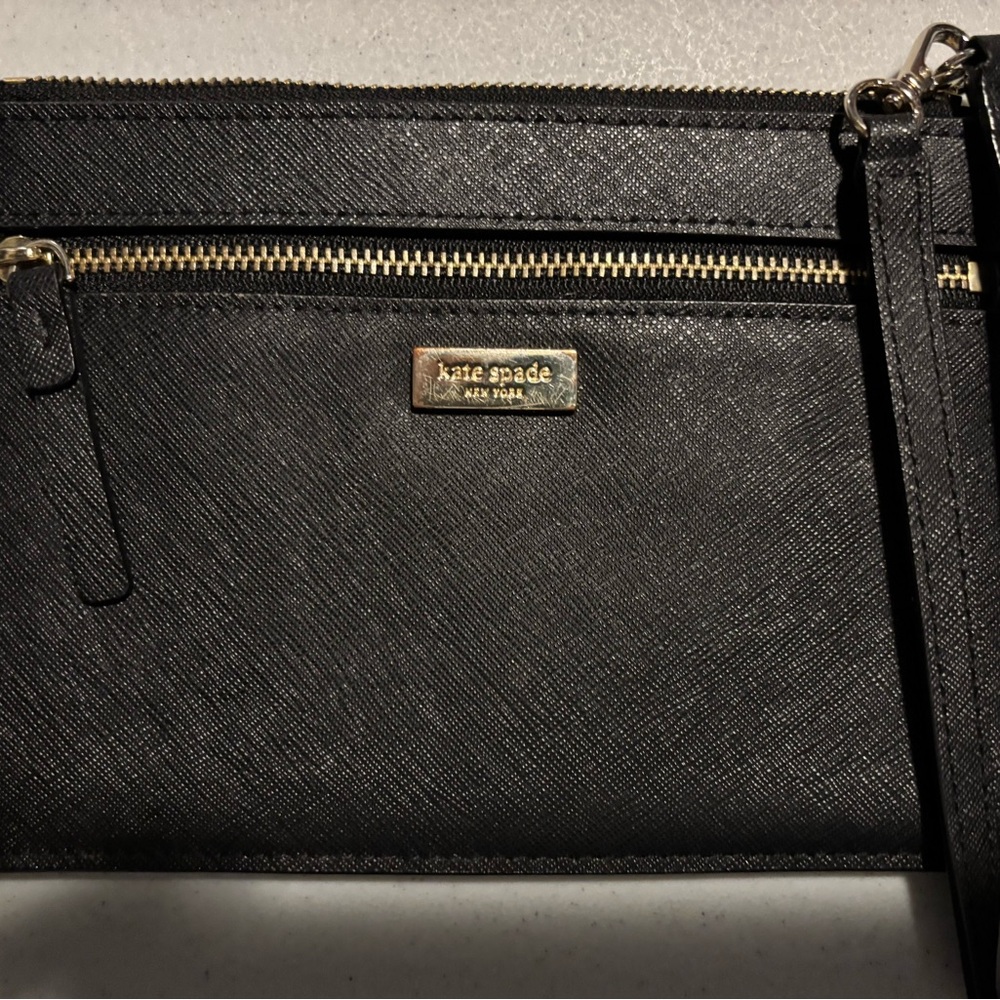 Kate Spade Tinie Laurel Black Wristlet Quiet Luxury Simplicity Elegant UEC